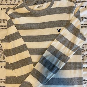 Men’s size large American Eagle long sleeve